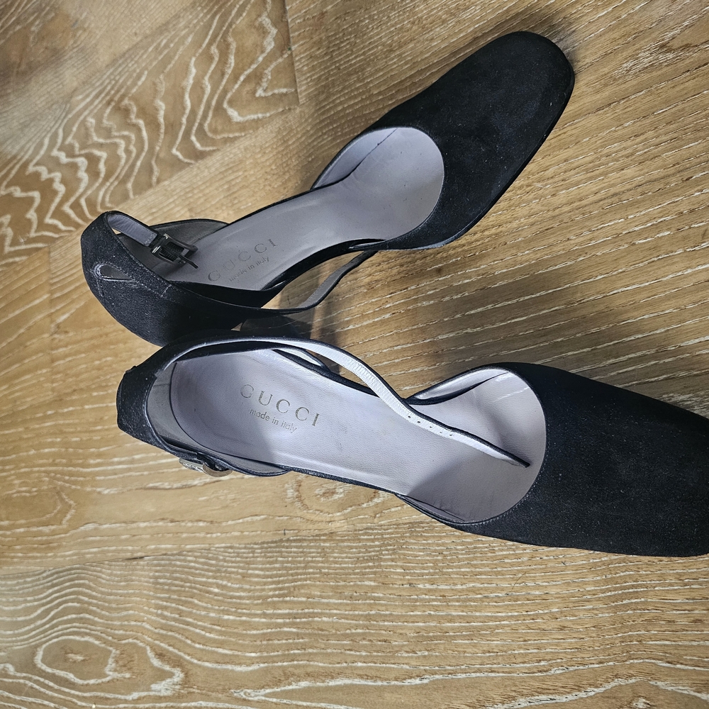 Gucci Women's Black Heels - Picture 4 of 12